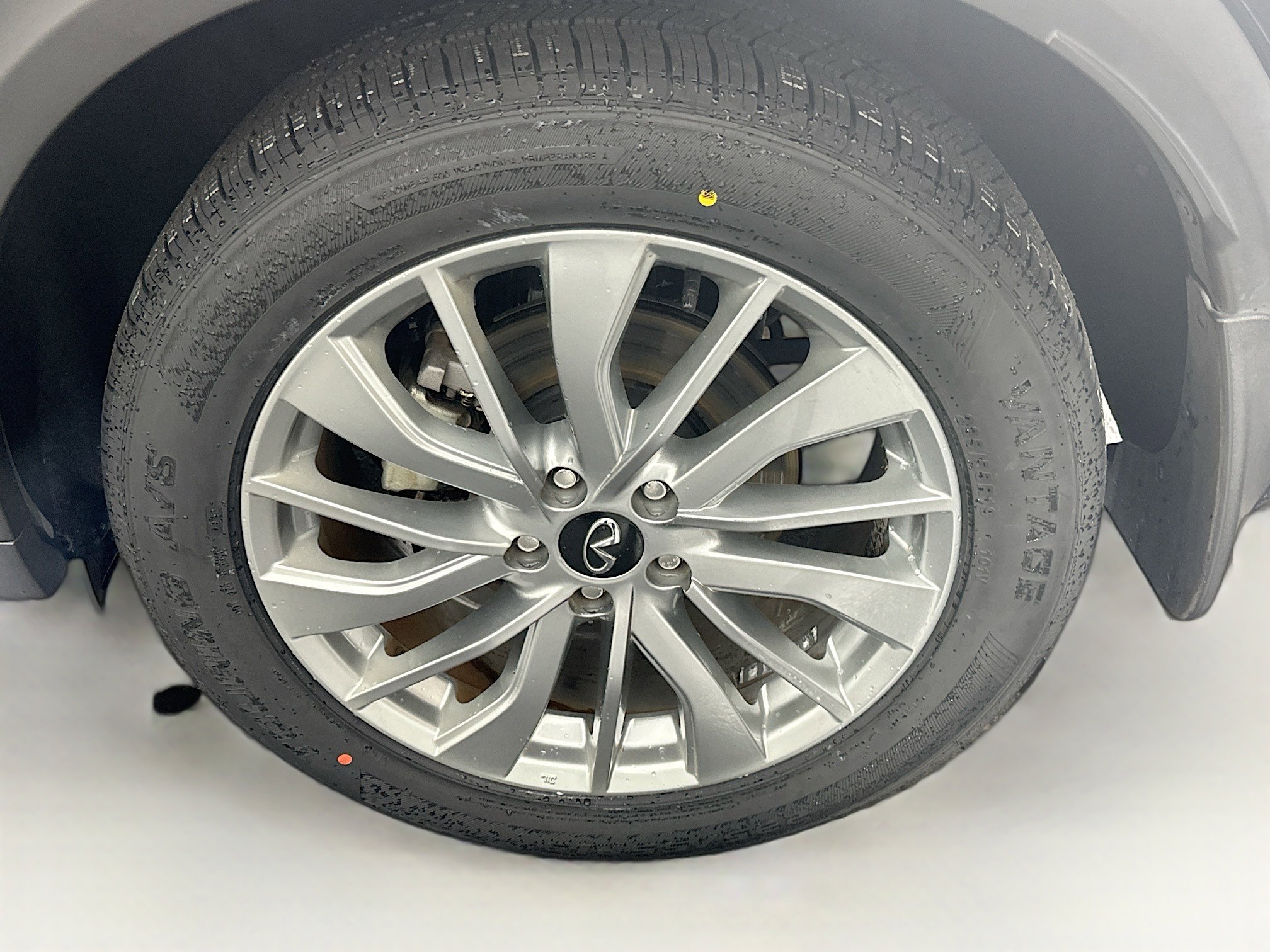 Used 2023 INFINITI QX50 Luxe FWD image 11