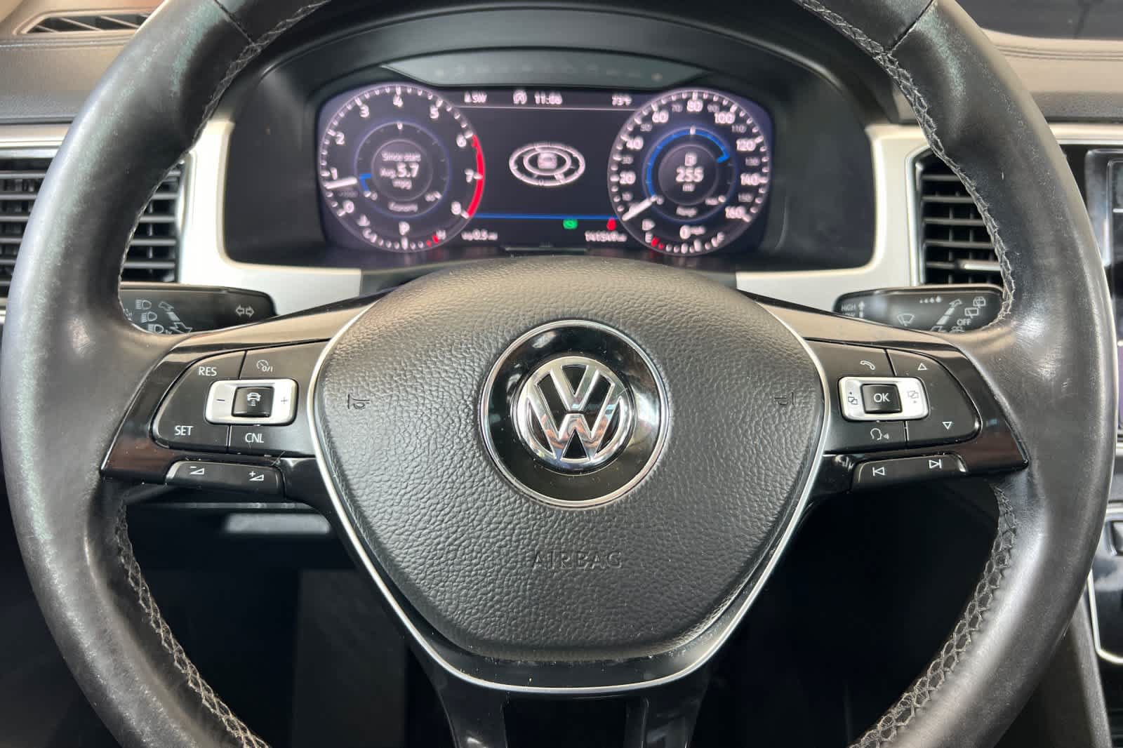 Used 2018 Volkswagen Atlas SEL Premium AWD/4WD image 28