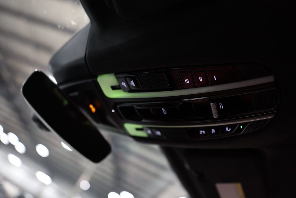 Used 2022 Porsche Cayenne Turbo image 20