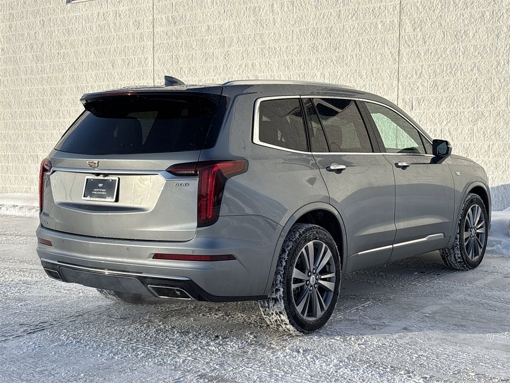 Used 2025 Cadillac XT6 Premium Luxury image 13