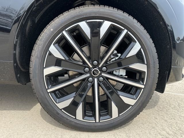 New 2026 Volvo XC60 B5 Ultra w/ Climate Package image 9