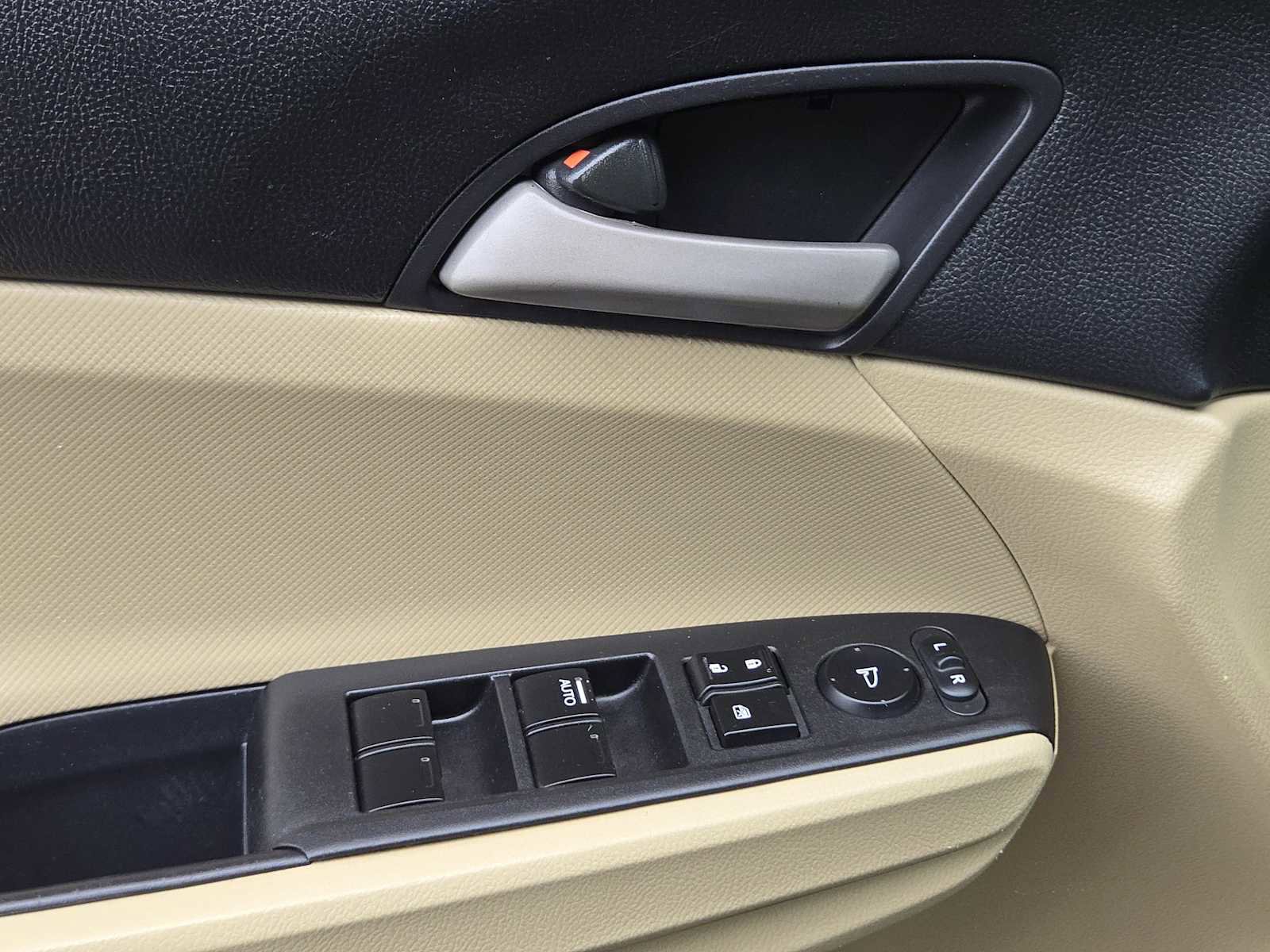 Used 2012 Honda Accord LX image 22