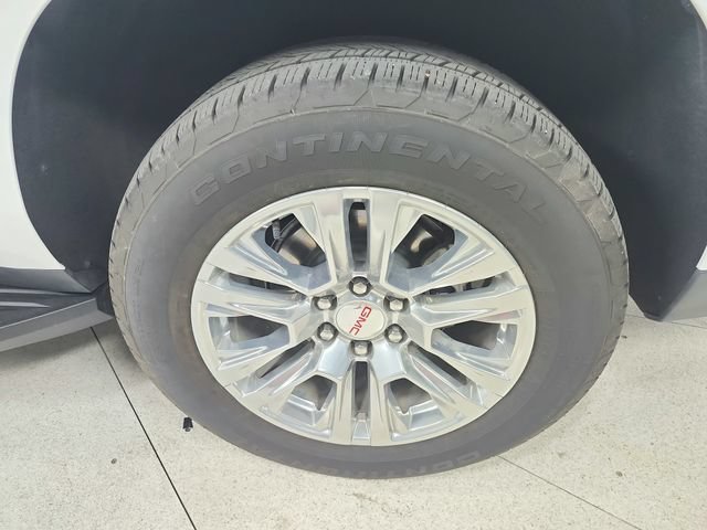 Used 2025 GMC Yukon XL Denali AWD/4WD image 57