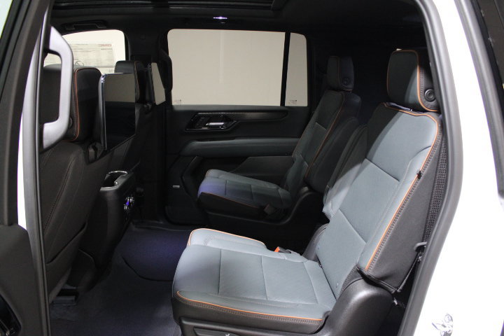 New 2026 GMC Yukon XL AT4 w/ AT4 Premium Plus Package AWD/4WD image 24