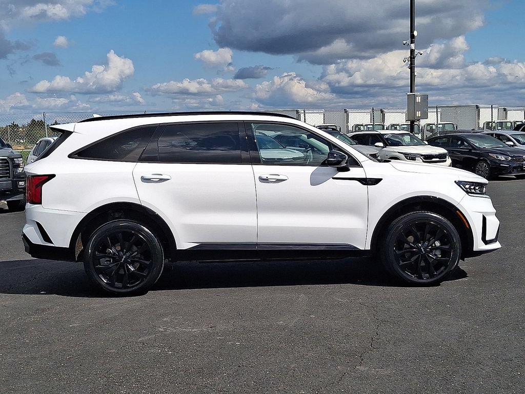 Certified 2023 Kia Sorento SX AWD/4WD image 7