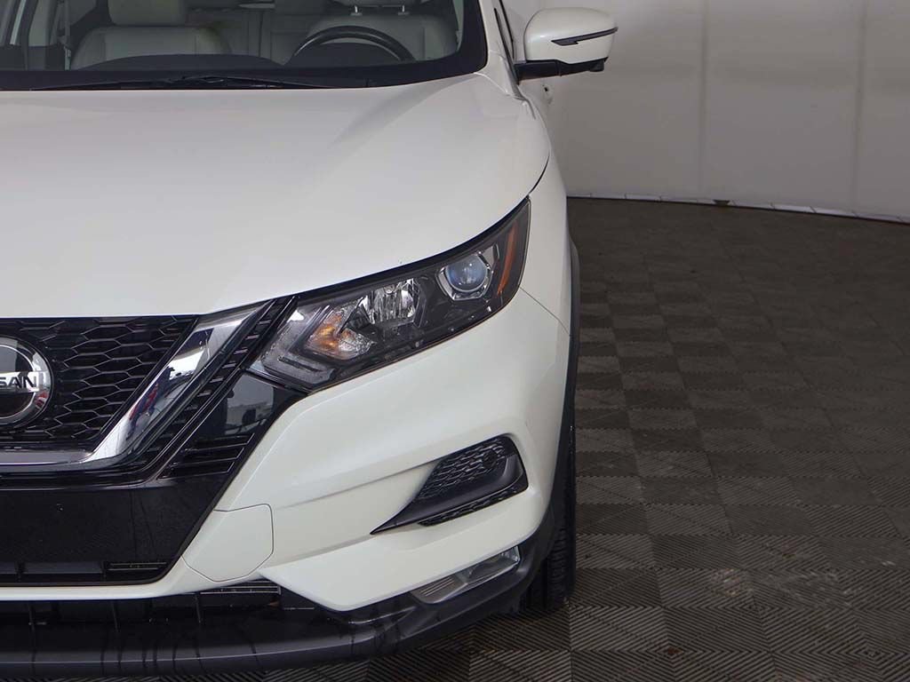 Used 2022 Nissan Rogue Sport SV w/ Technology Package AWD/4WD image 13