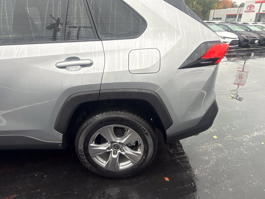 Certified 2025 Toyota RAV4 XLE w/ Convenience Package AWD/4WD image 4