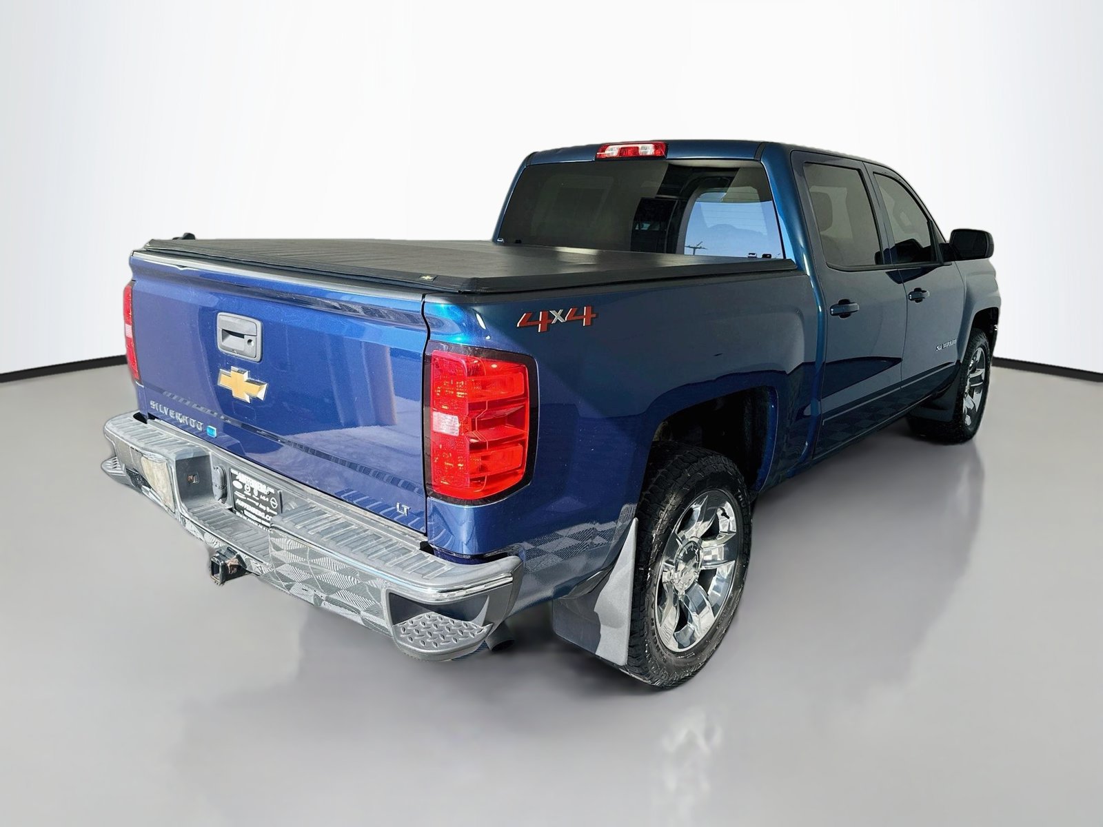 Used 2018 Chevrolet Silverado 1500 LT w/ LT Eassist Package AWD/4WD image 7