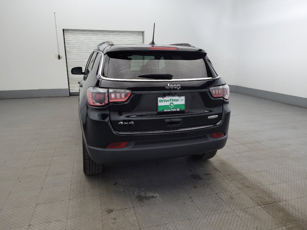 Used 2018 Jeep Compass Latitude w/ Popular Equipment Group AWD/4WD image 6