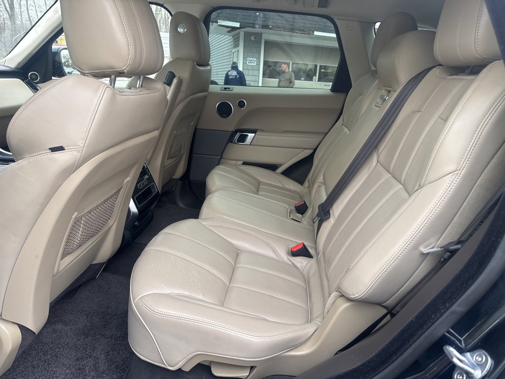 Used 2016 Land Rover Range Rover Sport HSE image 41