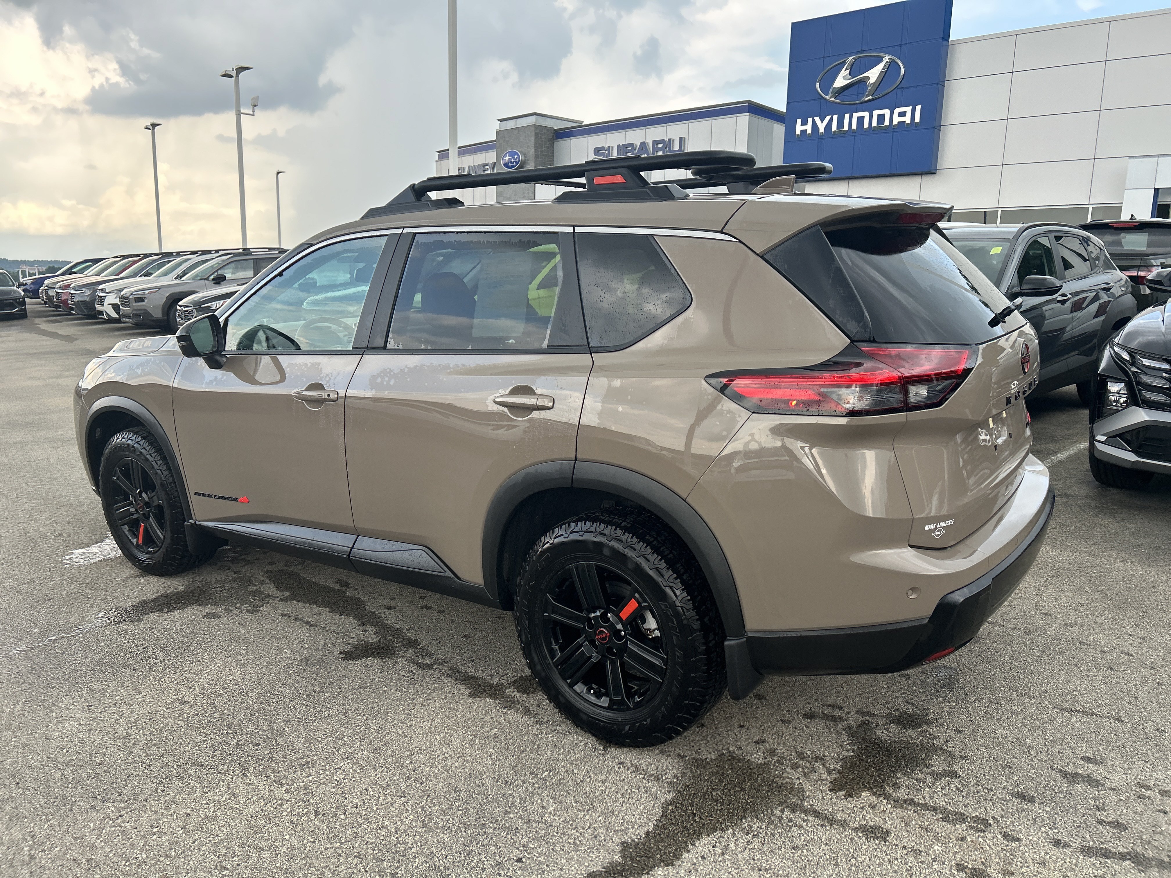 Used 2025 Nissan Rogue SV w/ Rock Creek Premium Package AWD/4WD image 6