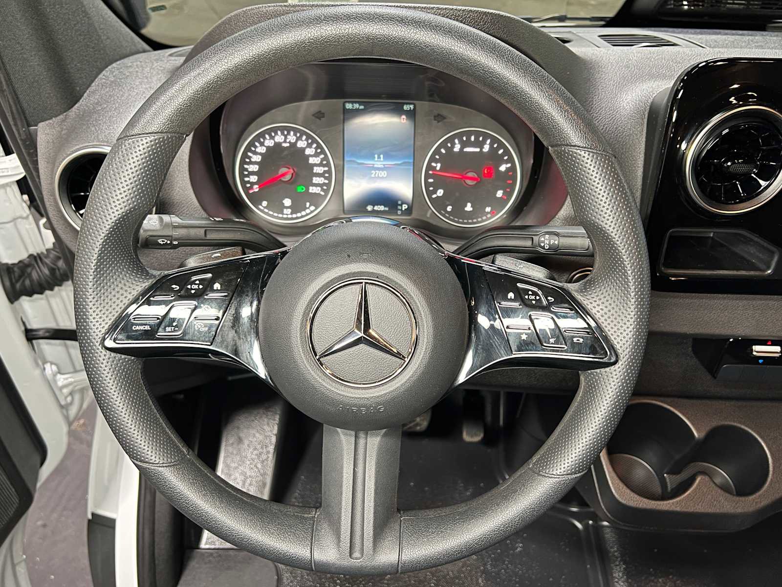 Used 2025 Mercedes-Benz Sprinter 2500 image 25