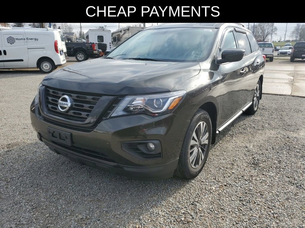 Used 2017 Nissan Pathfinder SV w/ SV Tech Package image 2