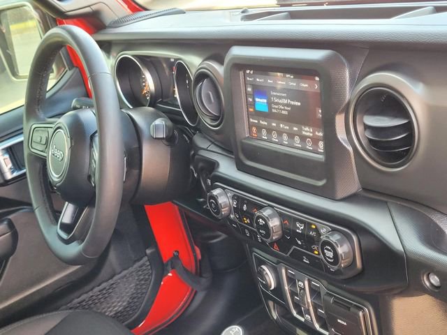 Used 2023 Jeep Gladiator Willys image 11