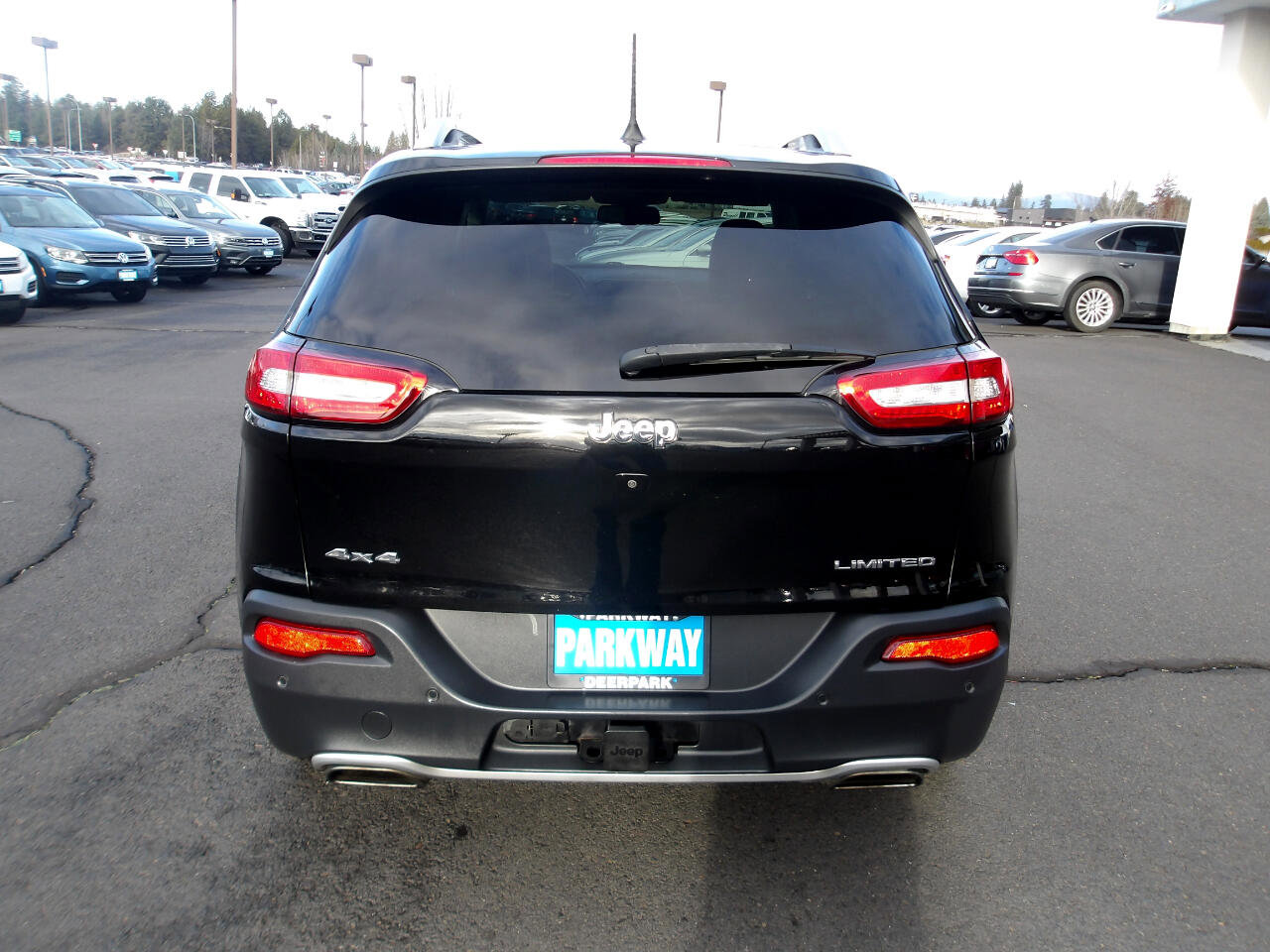 Used 2018 Jeep Cherokee Limited w/ Trailer Tow Group image 4