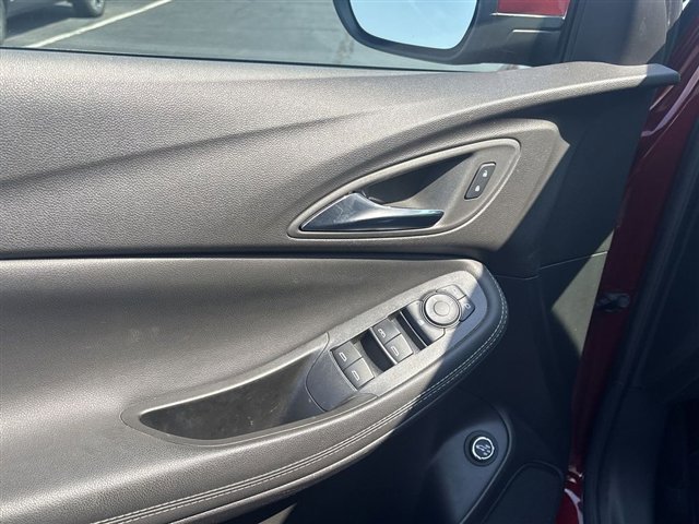 Used 2023 Buick Encore GX Select w/ Sport Touring Package image 22