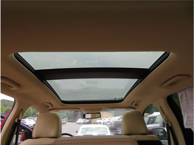 Used 2020 Ford Edge SEL w/ Convenience Package FWD image 3
