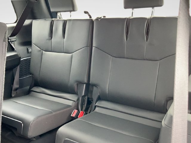 Used 2025 Toyota 4Runner Limited AWD/4WD image 19