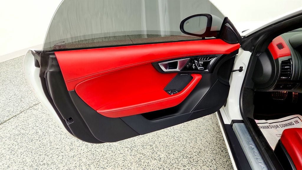 Used 2015 Jaguar F-TYPE S RWD image 11