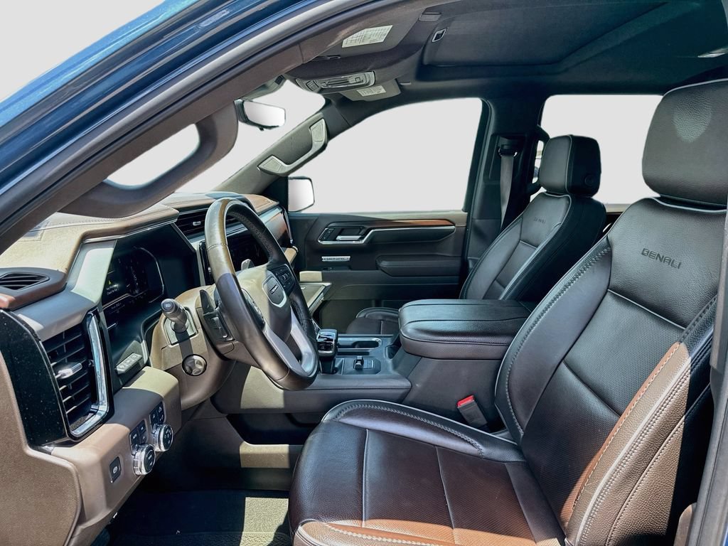 Used 2024 GMC Sierra 1500 Denali w/ Denali Reserve Package AWD/4WD image 11