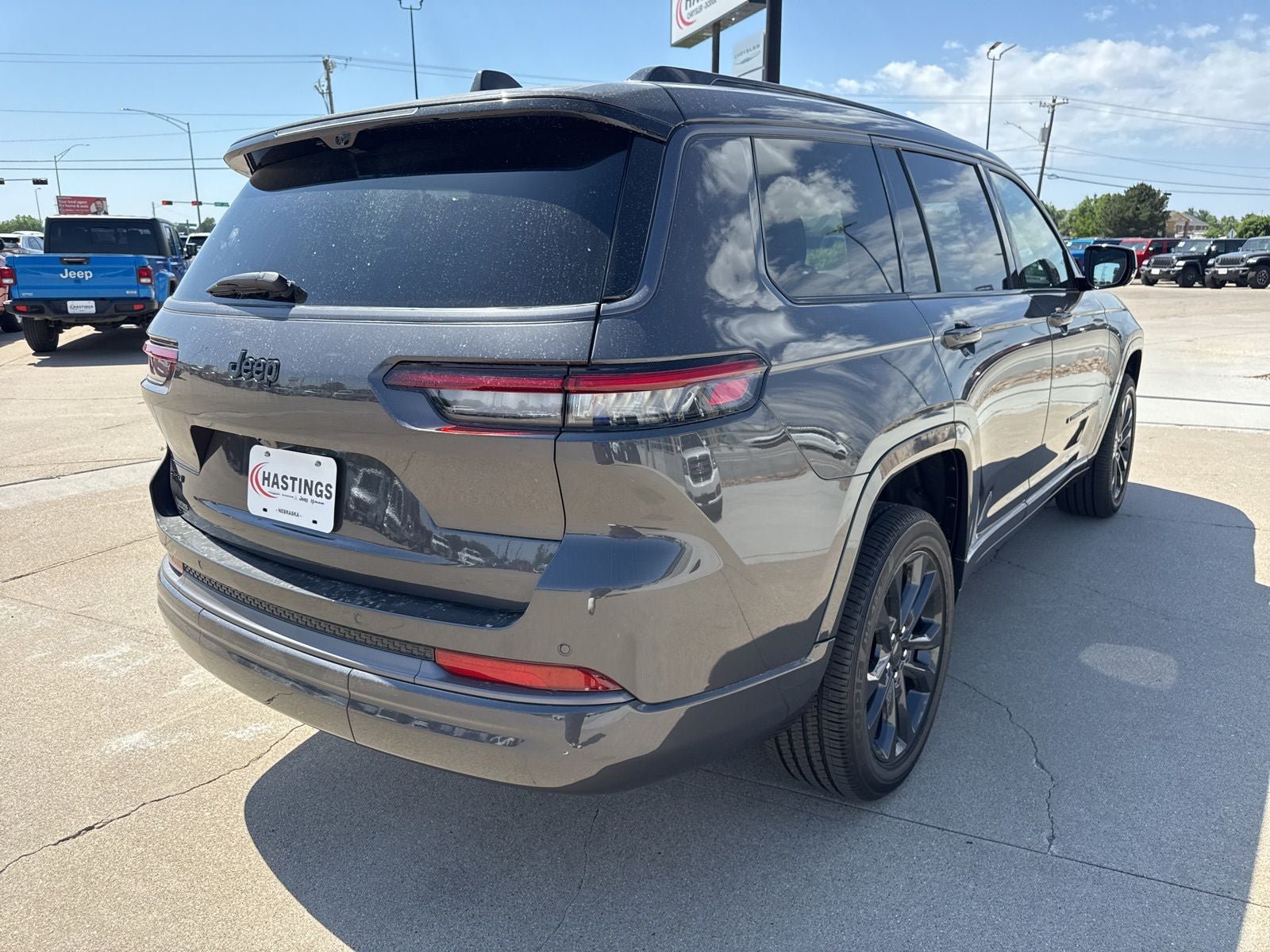 New 2026 Jeep Grand Cherokee L Limited AWD/4WD image 7