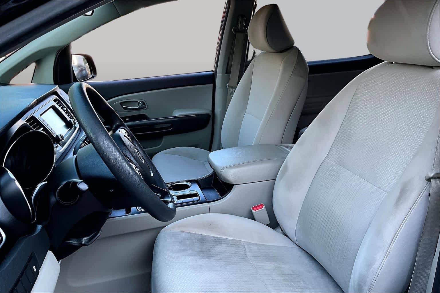 Used 2019 Kia Sedona LX FWD image 8