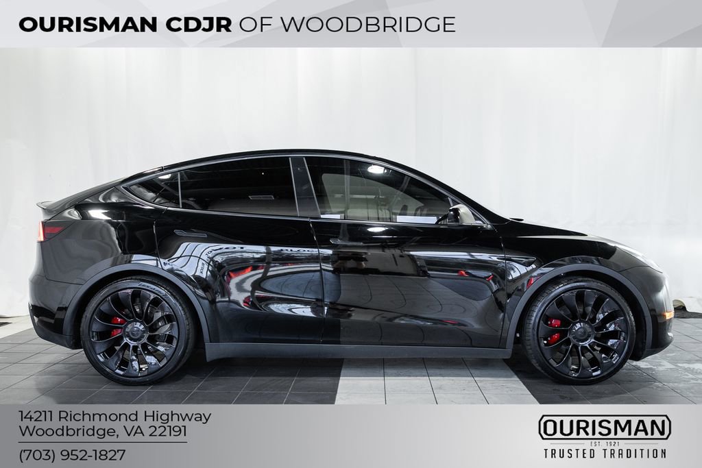 Used 2020 Tesla Model Y Performance image 3