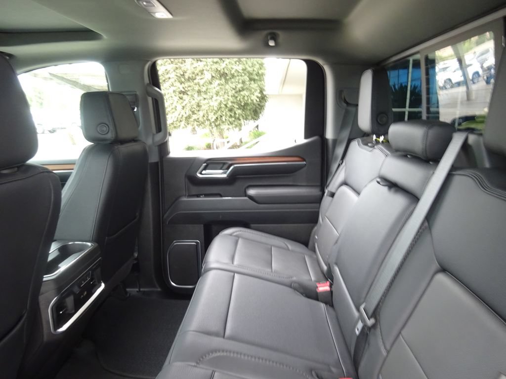 Certified 2025 GMC Sierra 1500 Denali w/ Denali Reserve Package AWD/4WD image 22
