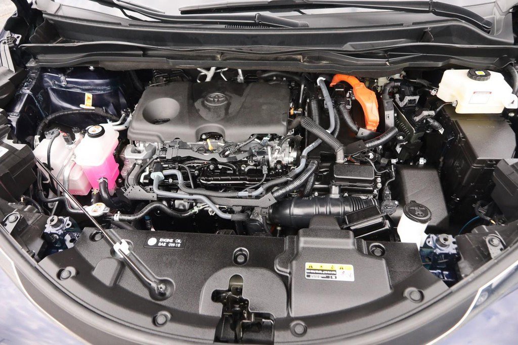 Used 2025 Toyota Sienna LE AWD/4WD image 30
