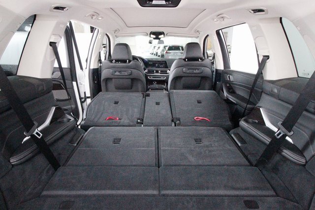 Used 2020 BMW X7 xDrive40i w/ Cold Weather Package image 49