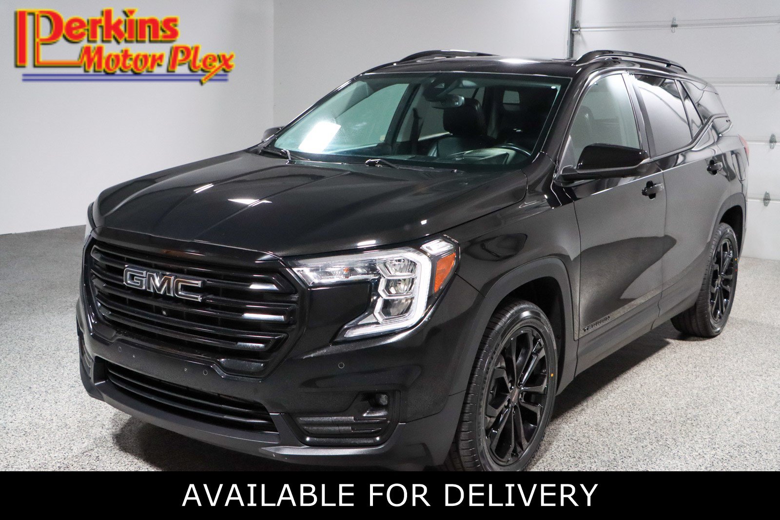 Used 2022 GMC Terrain SLT w/ Infotainment Package II AWD/4WD image 1