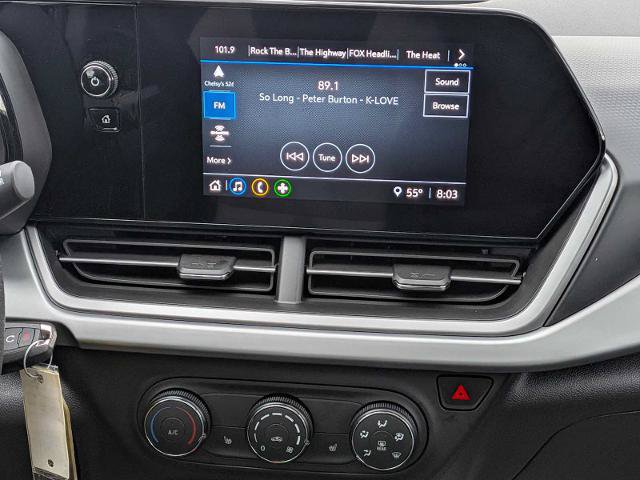 Used 2026 Chevrolet Trax RS w/ Sunroof Package FWD image 23
