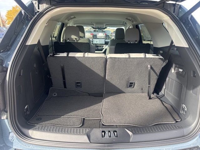 New 2026 Ford Explorer Active w/ Active Comfort Package image 12