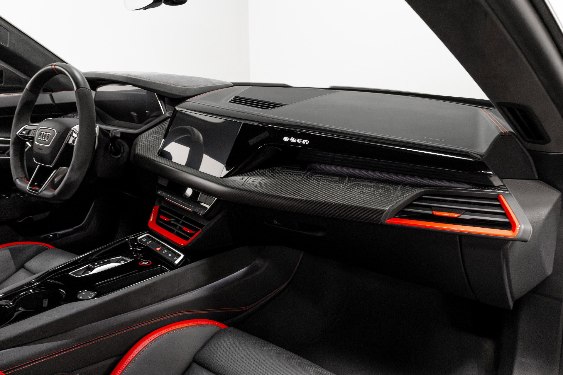 Used 2023 Audi RS e-tron GT image 21