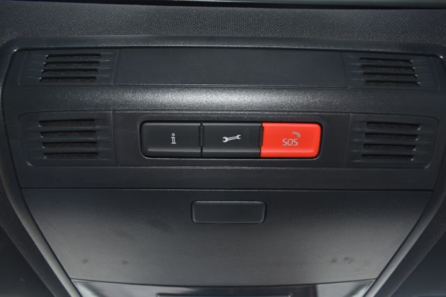 Used 2018 Volkswagen GTI SE w/ SE Leather Package FWD image 32