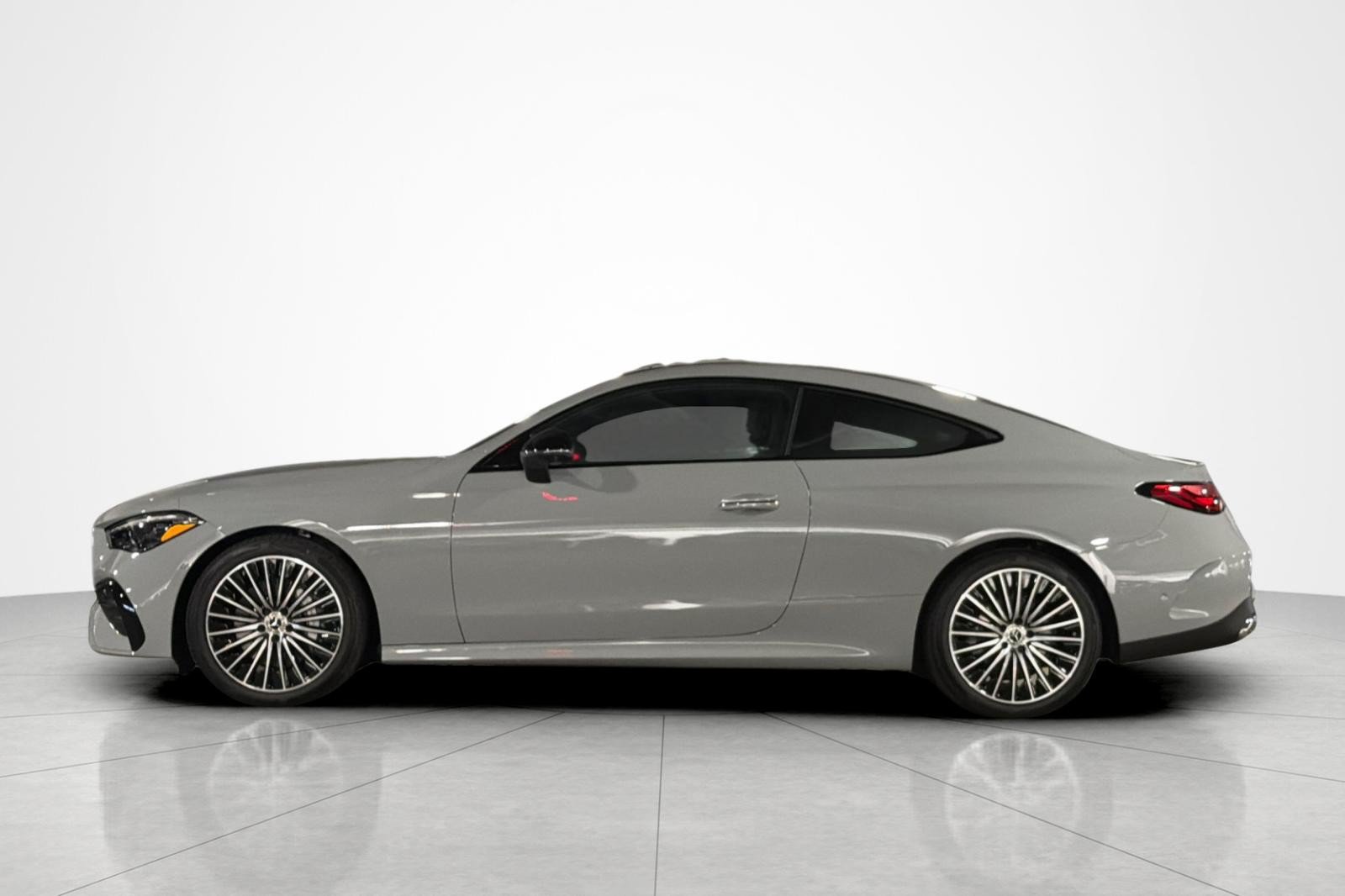New 2026 Mercedes-Benz CLE 300 4MATIC Coupe image 2