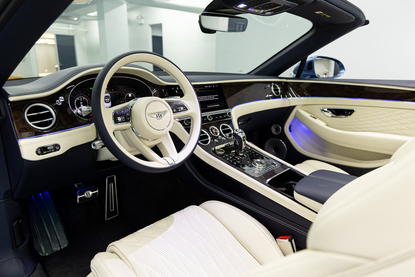New 2026 Bentley Continental GT Azure AWD/4WD image 40