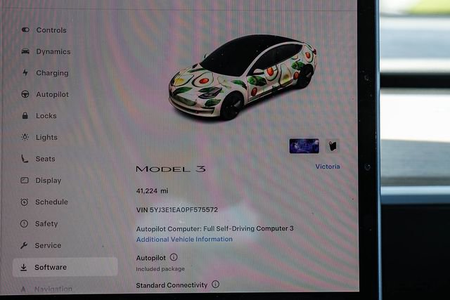 Used 2023 Tesla Model 3 Standard Range image 17