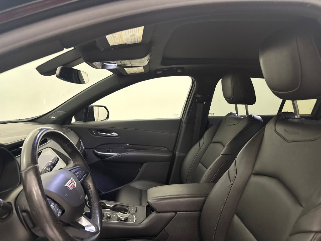 Used 2019 Cadillac XT4 Sport w/ Cold Weather Package AWD/4WD image 31