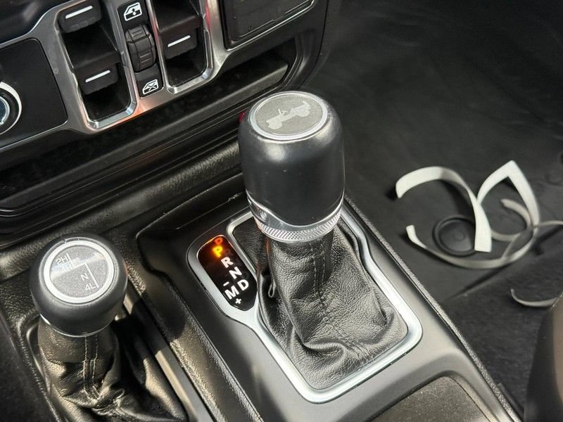 Used 2021 Jeep Wrangler Unlimited Sahara AWD/4WD image 24