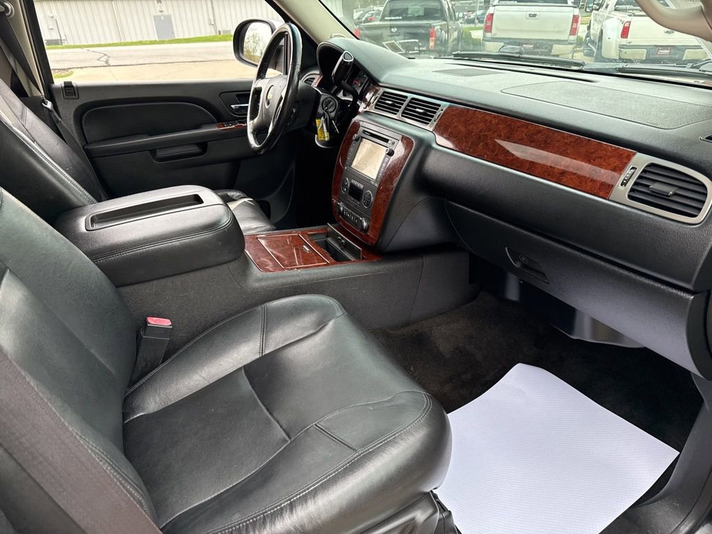 Used 2012 Chevrolet Tahoe LTZ image 44
