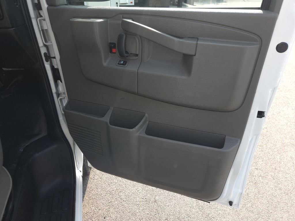 Used 2018 Chevrolet Express 3500 w/ Power Convenience Package image 18