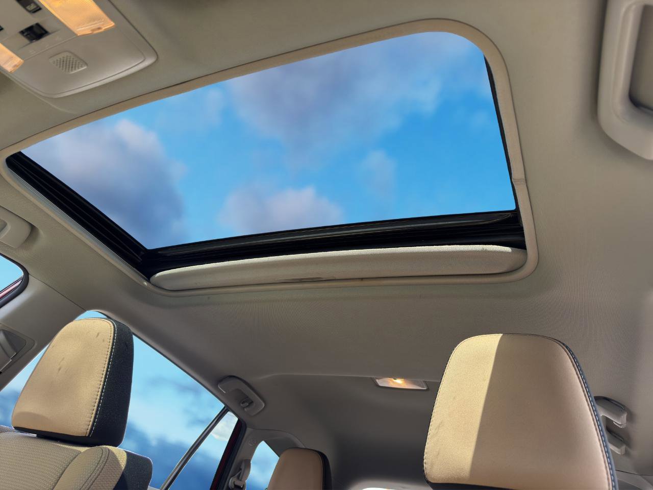 Used 2018 Toyota RAV4 XLE FWD image 26