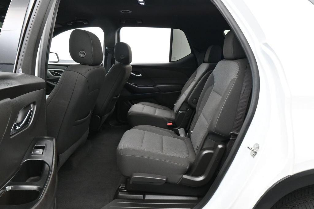 Used 2023 Chevrolet Traverse LT FWD image 29