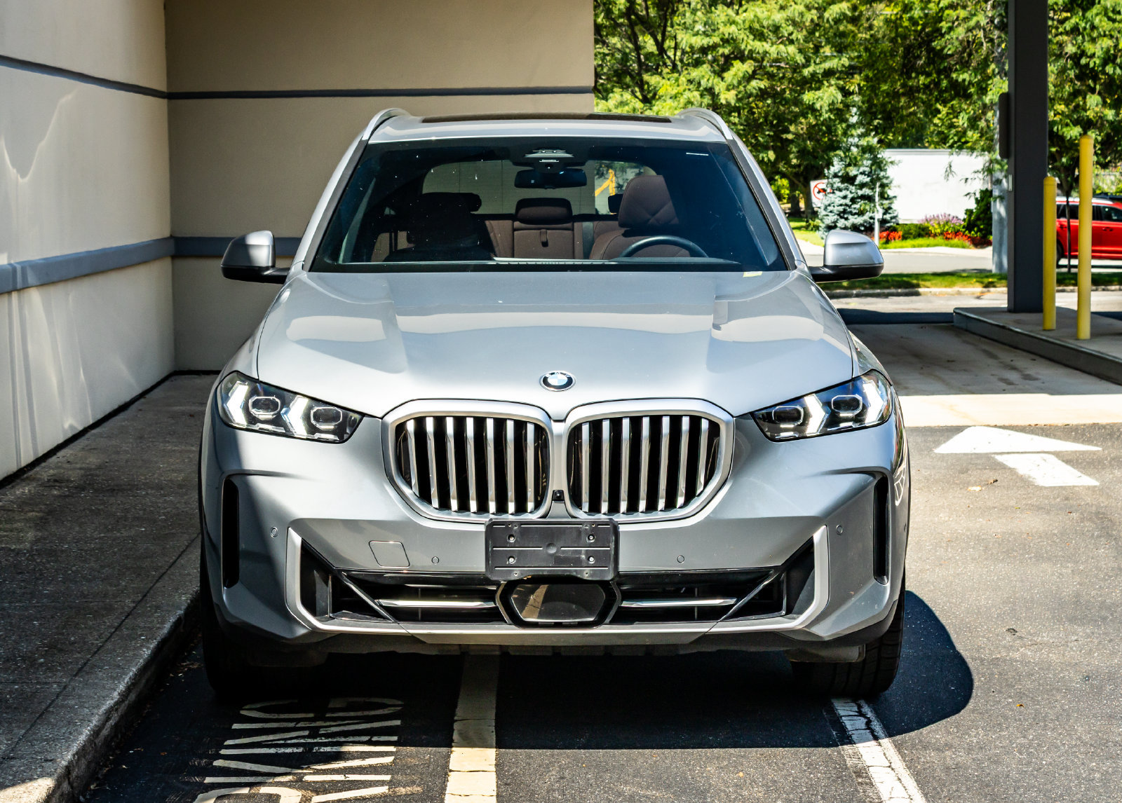 Used 2026 BMW X5 xDrive40i w/ Climate Comfort Package AWD/4WD image 2