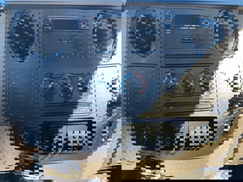 Used 2008 Ford F550 4x4 Regular Cab Super Duty image 18