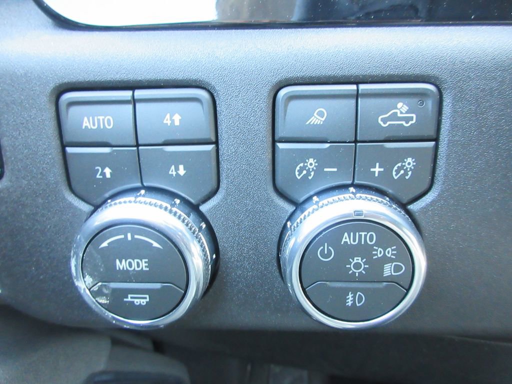 New 2026 GMC Sierra 2500 SLT image 16