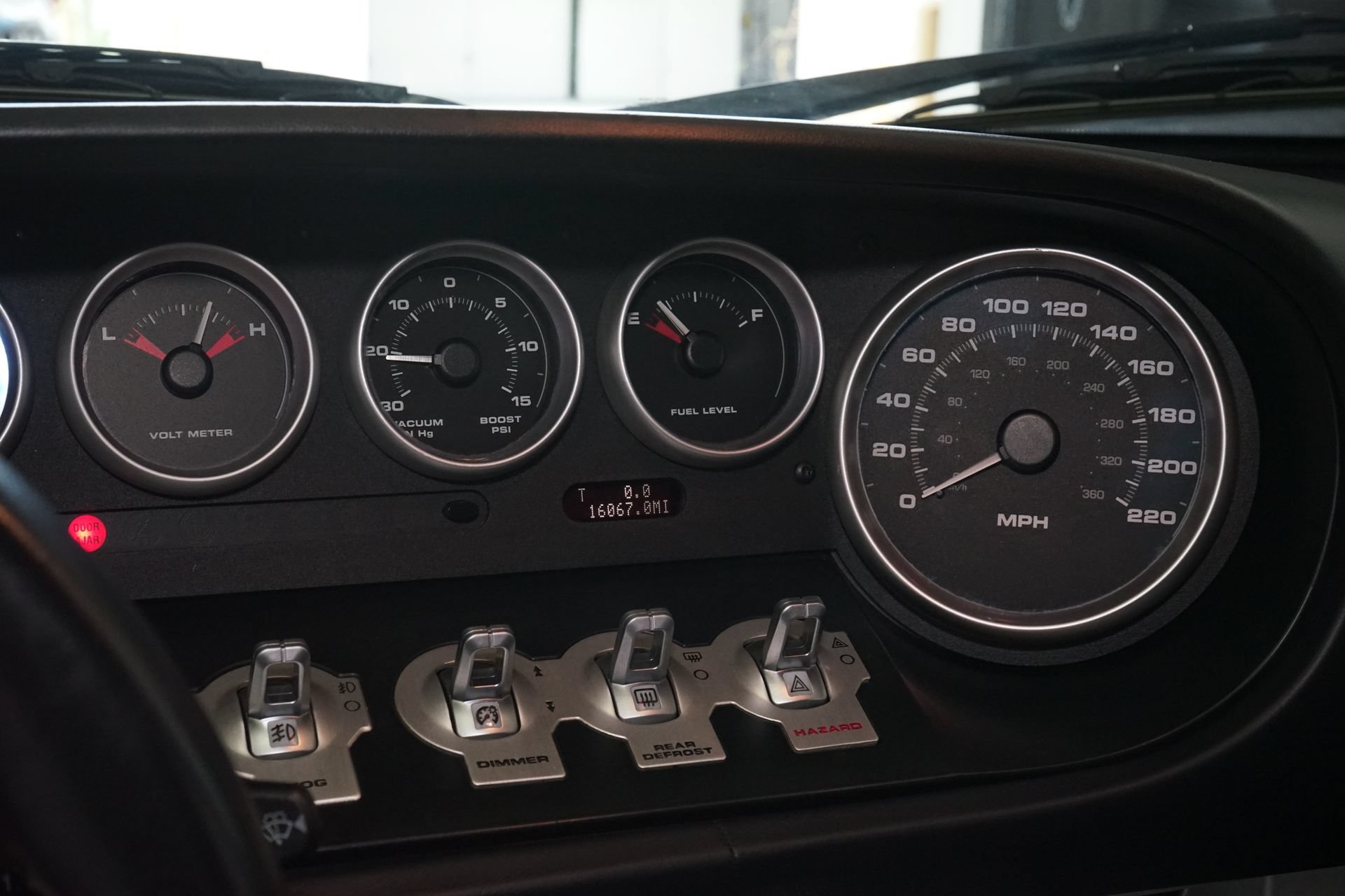 Used 2006 Ford GT RWD image 17