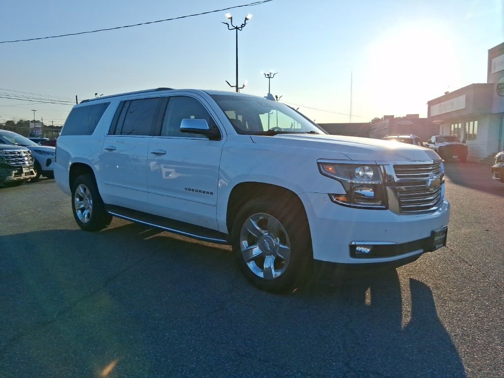 Used 2018 Chevrolet Suburban Premier image 3