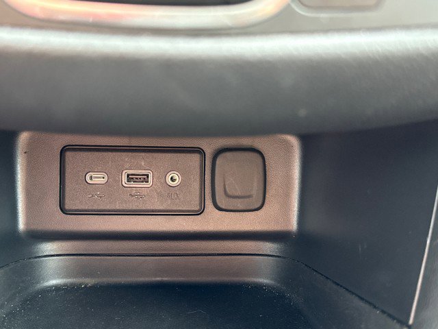 Used 2023 Chevrolet Equinox LT image 23